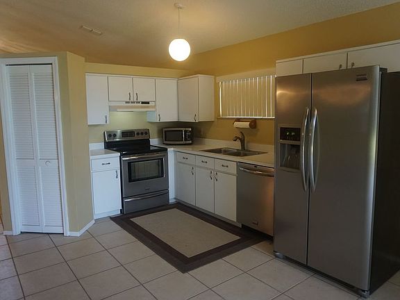 5th image of 9948 Dean Oaks Ct