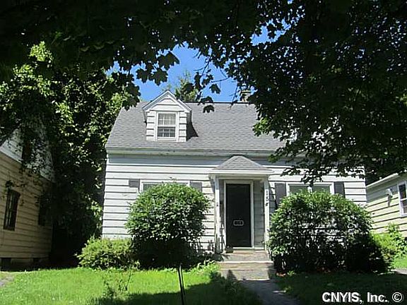 2nd image of 154 Clyde Ave
