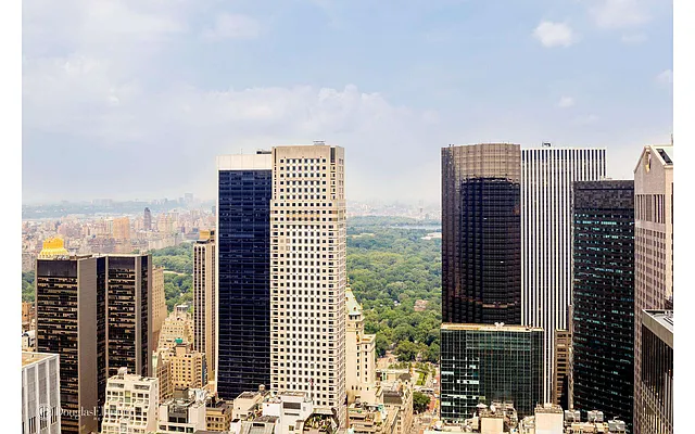 Rented by Douglas Elliman | media 35