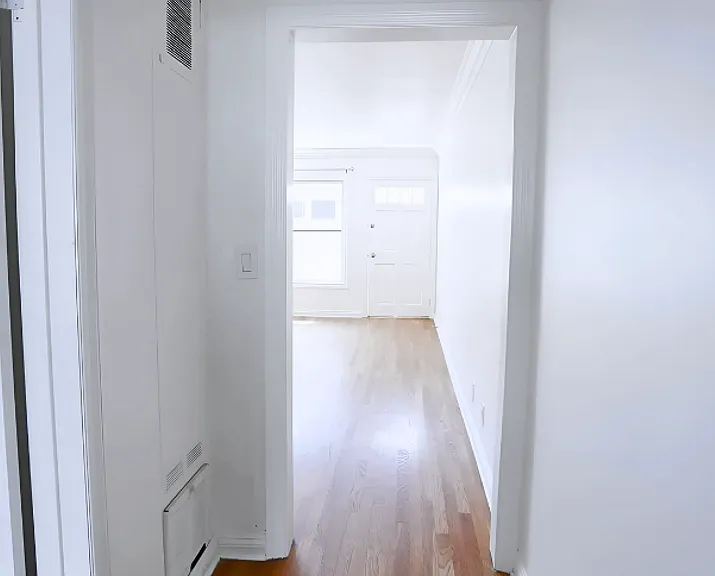 Now Leasing! Gorgeous 1-Bedroom At 216 S. Gale Dr Beverly Hills, Ca 90211 — Photo 22
