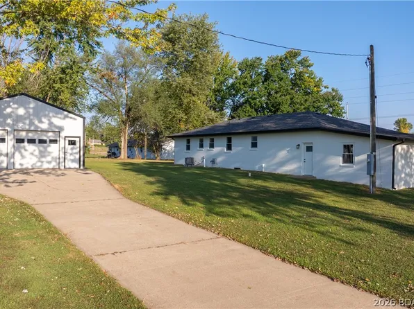 50 Highway Y, Eldon, MO 65026