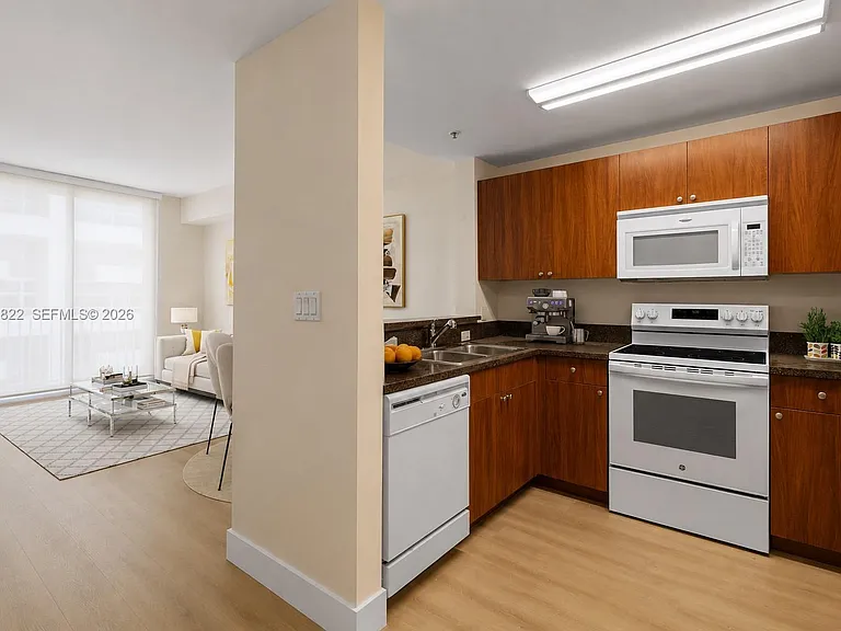 115 SW 11th St #707 — Photo 5