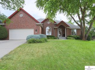 507 N Polk Cir, Papillion, NE 68046