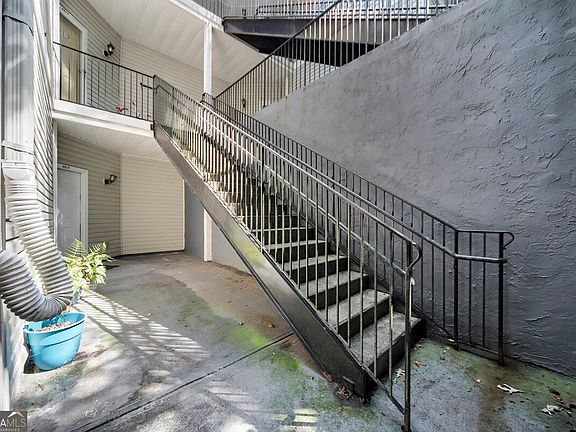 4th image of 4010 Orchard Hill Ter