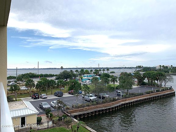 3rd image of 134 Starboard Ln APT 303