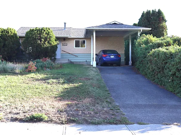 1233 Hook Dr, Kamloops, BC V2B 7S8