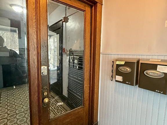 3rd image of 316 Taylor Ave APT 1