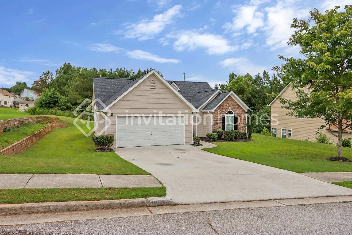 185 Stone Ridge Way Covington, GA 30016 — Photo 1