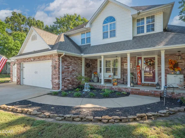 104 Iron Tree Dr, Carl Junction, MO 64834