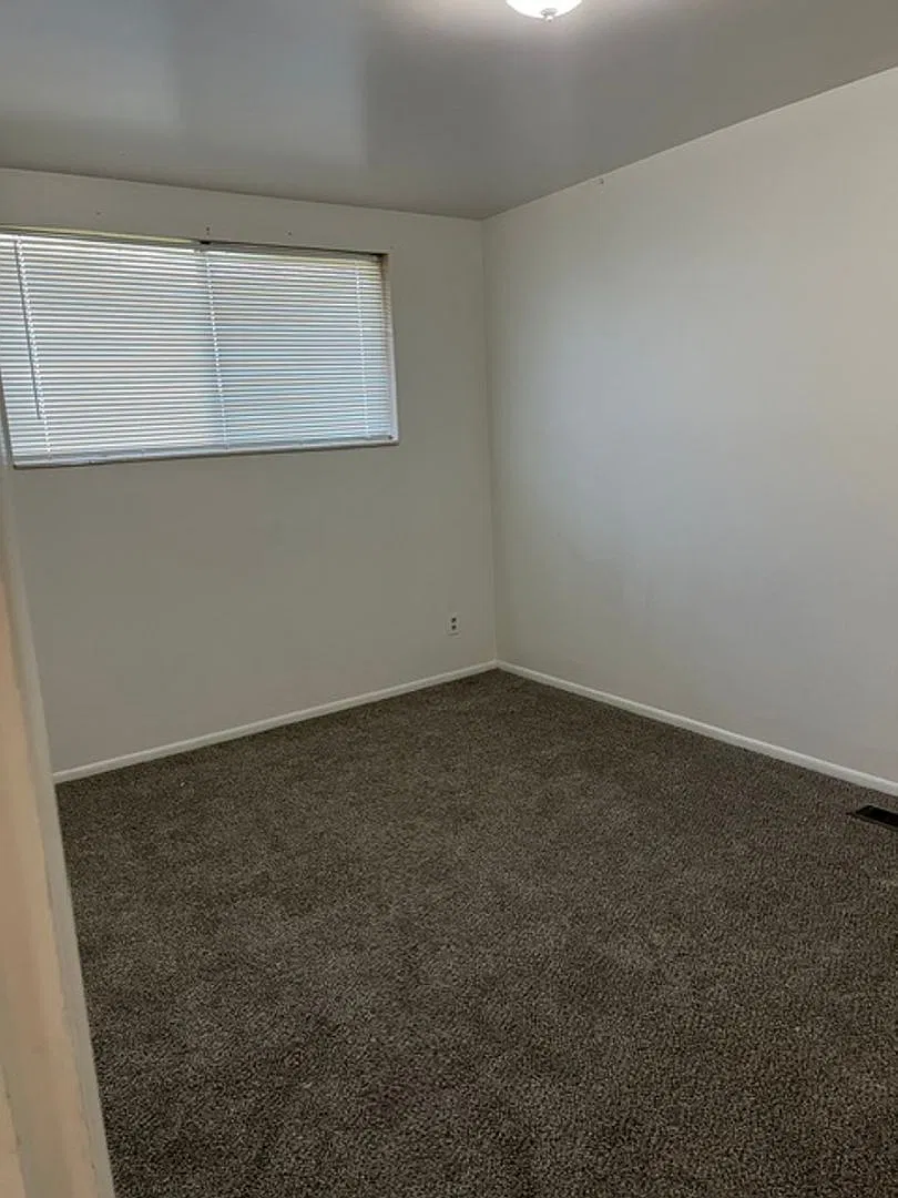 328 - Windy City Rentals LLC — Photo 4