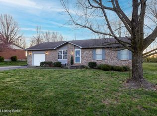 206 King Arthur Cir, Elizabethtown, KY 42701