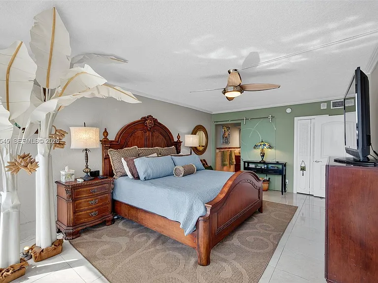 121 Golden Isles Dr #205 — Photo 42