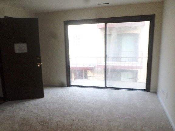 2nd image of 5511 W Higgins Ave APT 2B