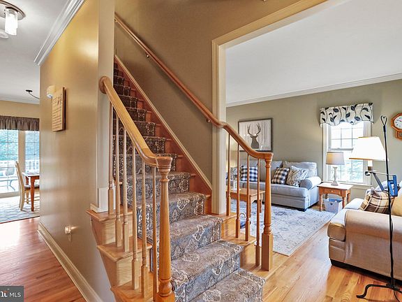 4th image of 13613 Creek View Dr