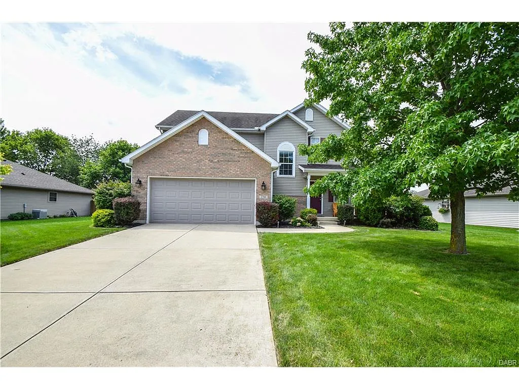 2780 Huntington Dr photo 1