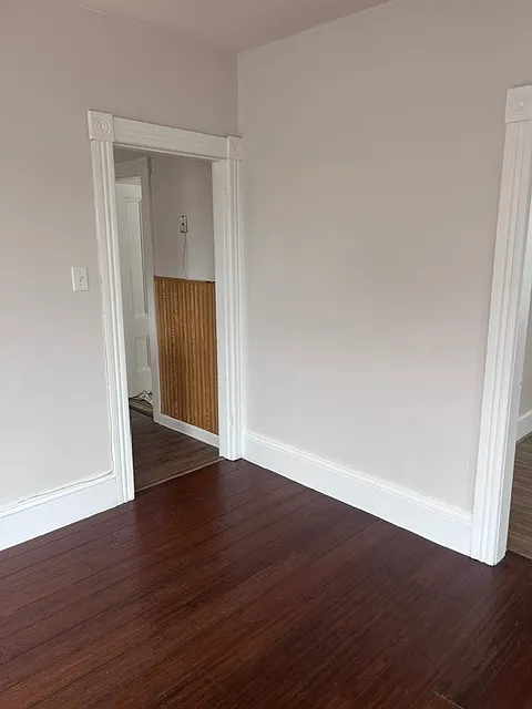 3 bed, 3861 sqft, $2,250 — Photo 3