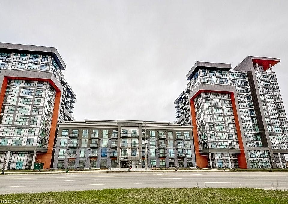 1st image of 450 Dundas St E #520