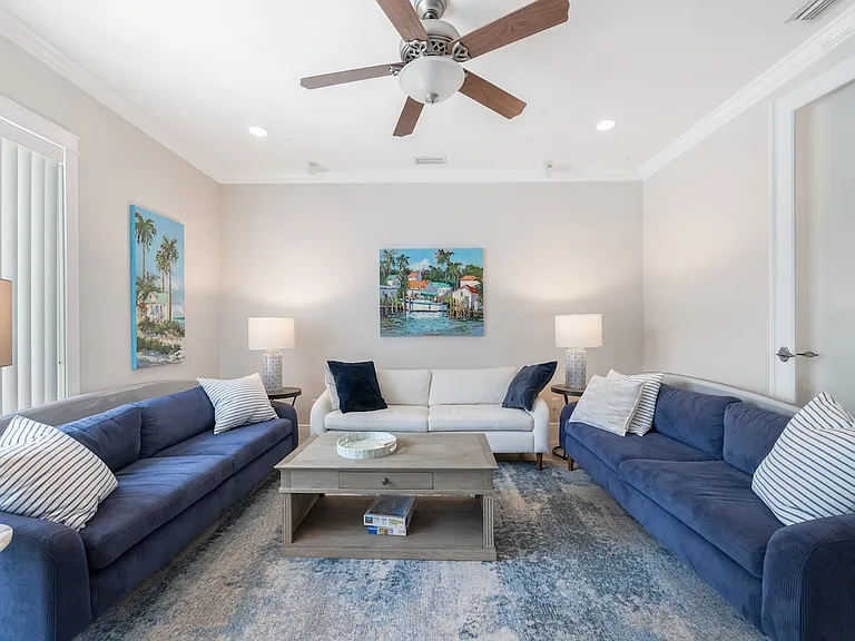 1913 Robalo Dr — Photo 17