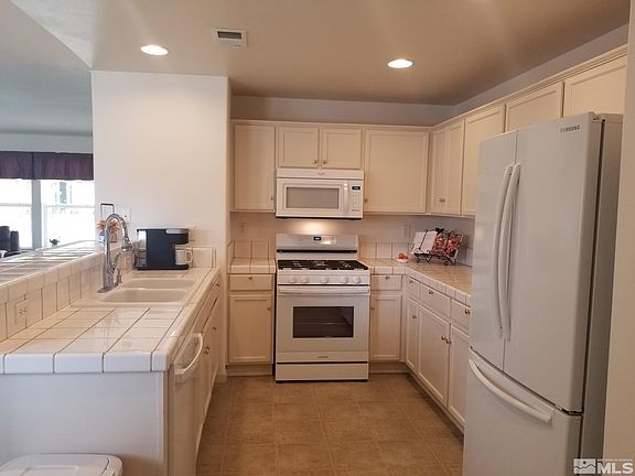 5th image of 1379 Pin Oak Dr