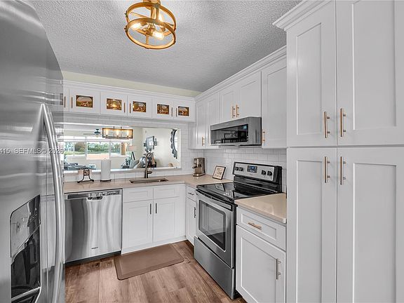 5th image of 7406 N Devon Dr #108