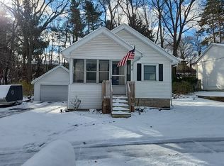 846 Ferris St NW, Grand Rapids, MI 49544