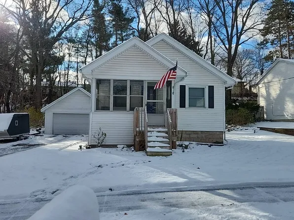 846 Ferris St NW, Grand Rapids, MI 49544