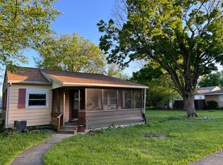 1420 Adams Ave, Charleston, IL 61920