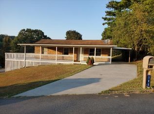 103 Meadow View Ct, Jonesborough, TN 37659
