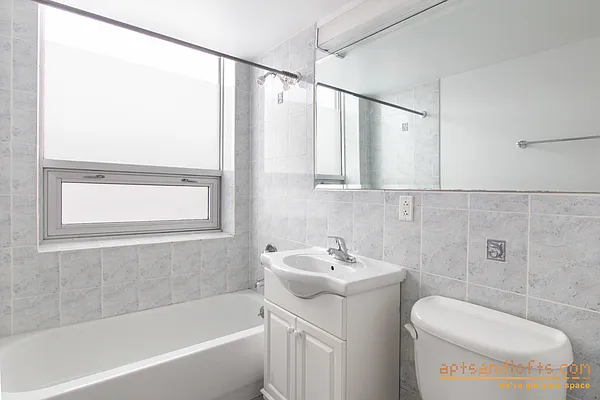 Rented by aptsandlofts.com | media 19