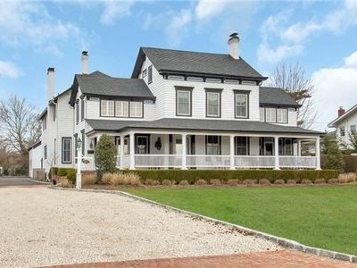 100 Concourse E, Brightwaters, NY, 11718