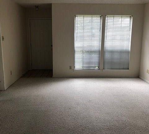4th image of 7461 Queensbury Cir