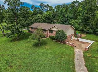 245 Rains Creek Ln, Parsons, TN 38363