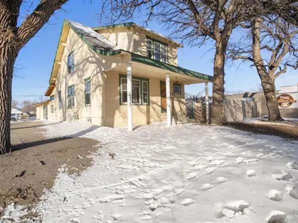 433 N Broadway, Minot, ND 58703