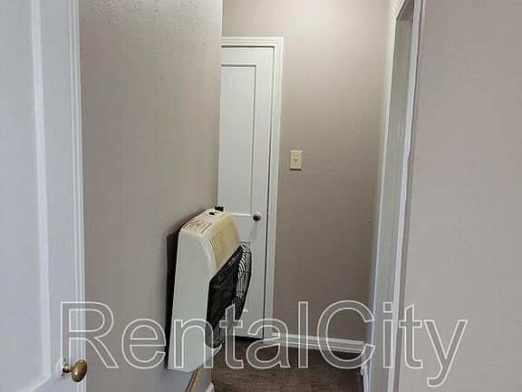 4th image of 529 N Sampson Ave #B-1