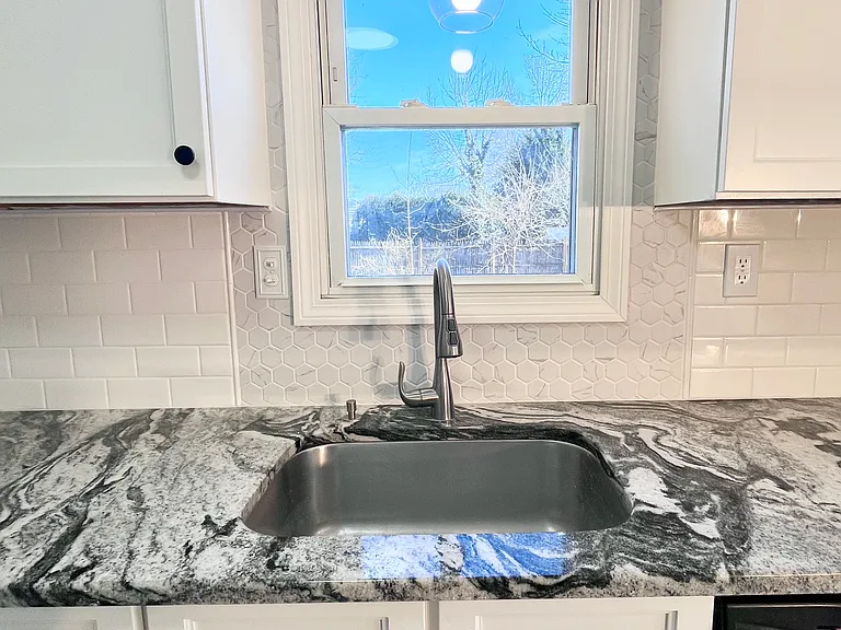126 S Main St — Photo 6
