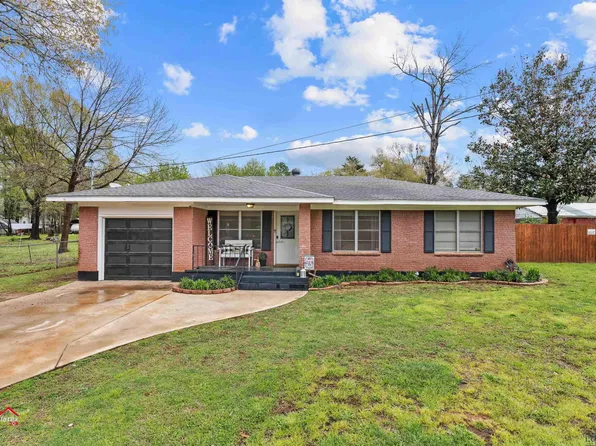 2004 Roberts St, Kilgore, TX 75662