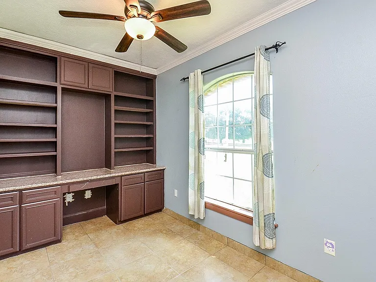 5575 Bollinger Rd — Photo 7