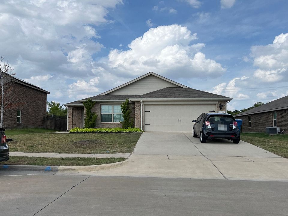 1st image of 2906 Saint Andrews Dr