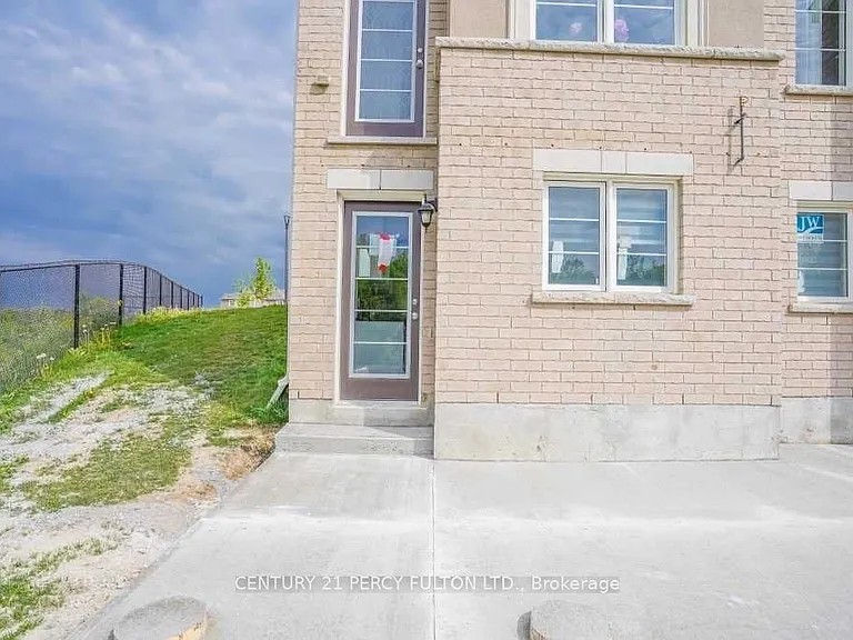 1040 Foxtail Cres #BASEMENT — Photo 5