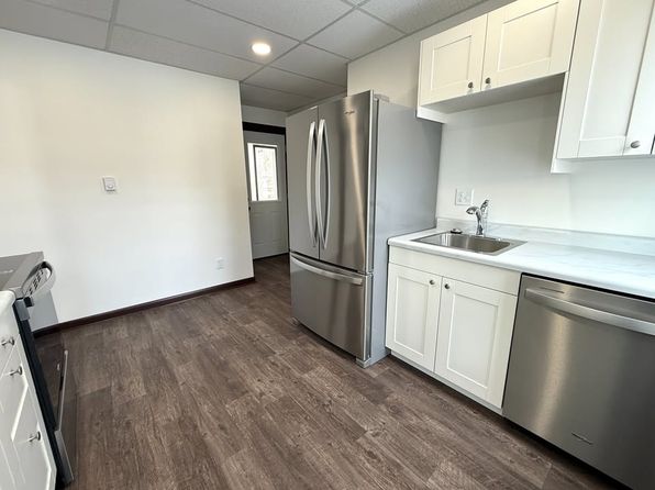 752 McSorley St #1