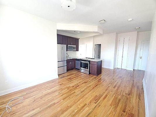 4th image of 115 Ocean Ave #60
