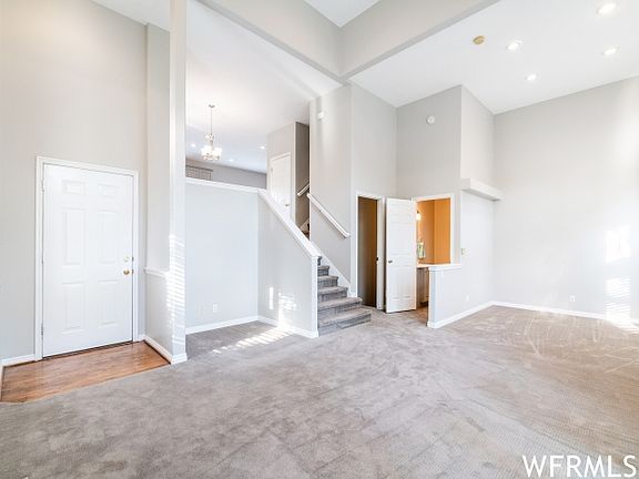3rd image of 2312 E Sky Pines Ct