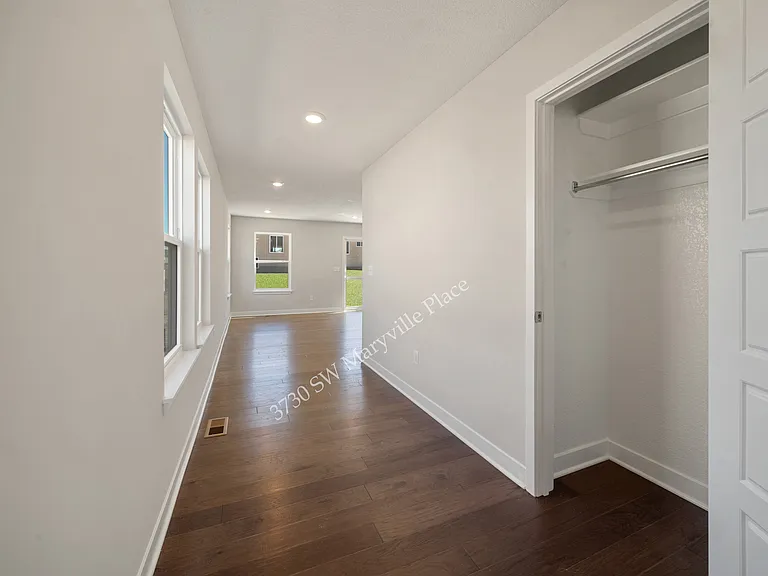 3730 SW Maryville Pl — Photo 4