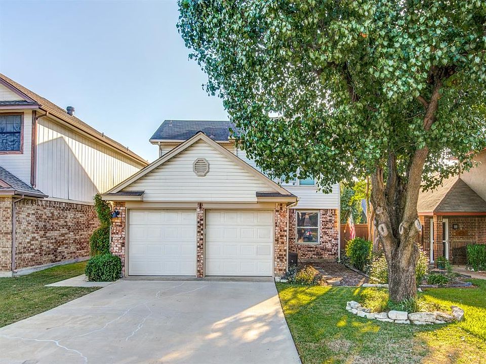 1st image of 915 Boxwood Dr
