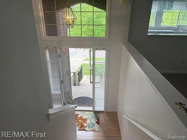 16713 Kensington Dr — Photo 17
