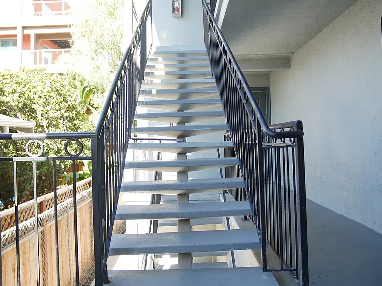1109 Parker St #4 — Photo 25