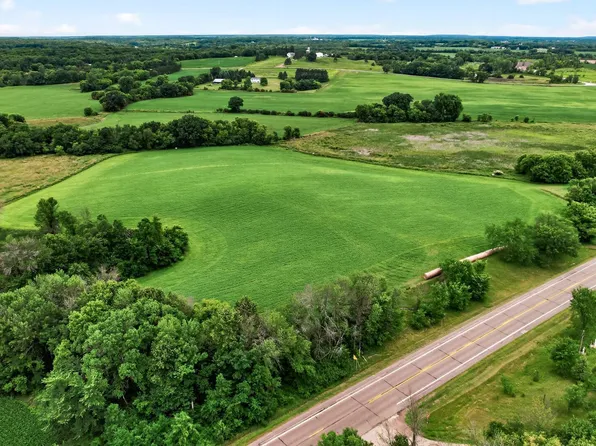 Saint Croix Trl, Lindstrom, MN 55045