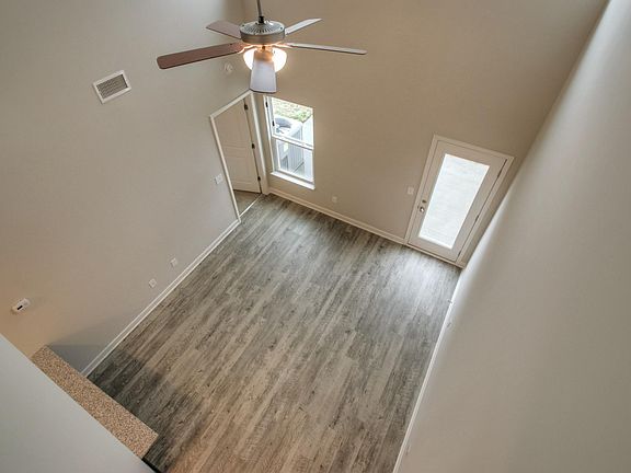 4th image of 1727 Lone Jack Ln