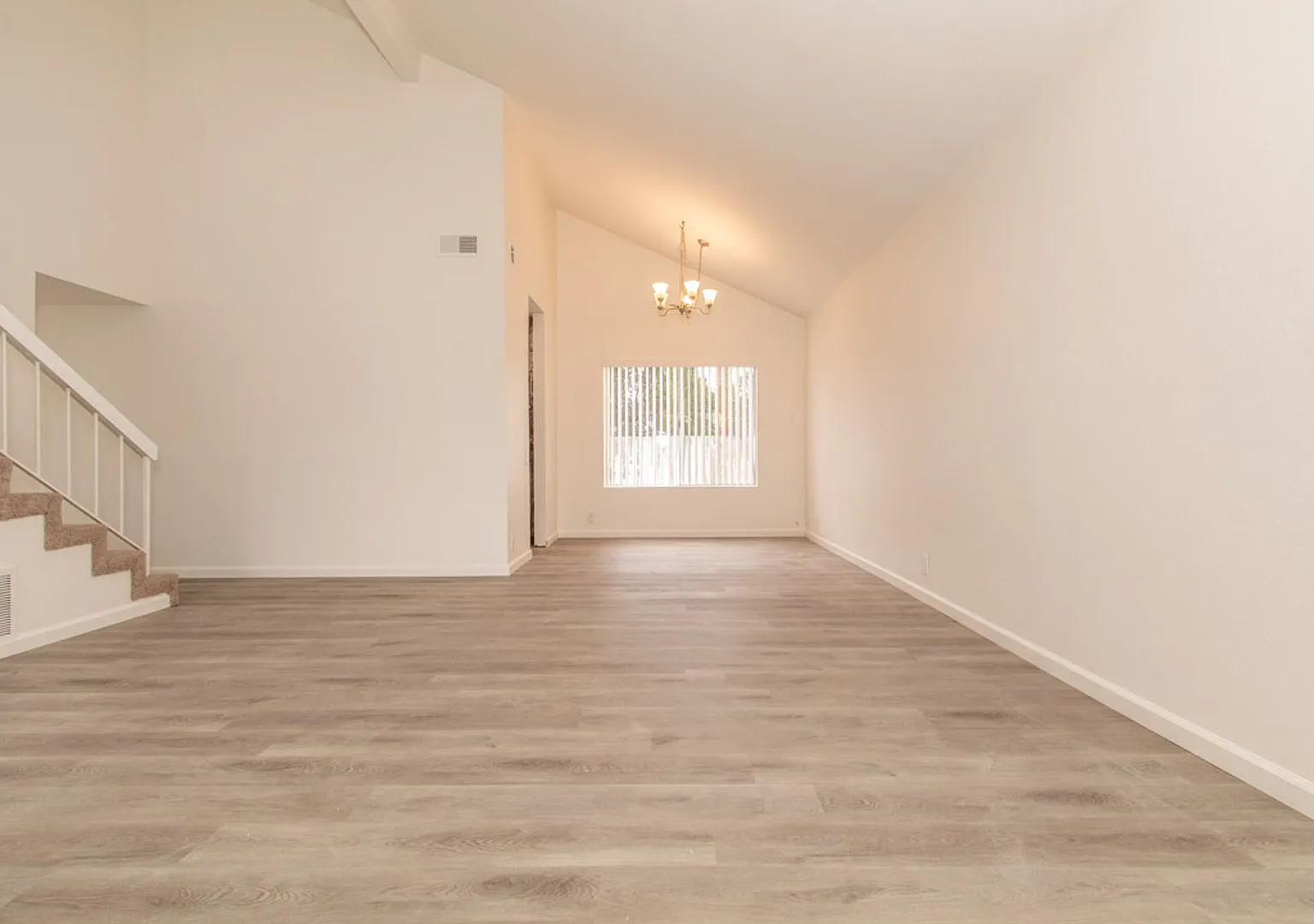 Spacious Two-Story 4 Bedroom/2.5 Bath Cardiff Cul-De-Sac Home Close to the Coast! — Photo 3