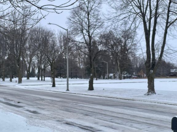3rd image of 444 W Lake Ave
